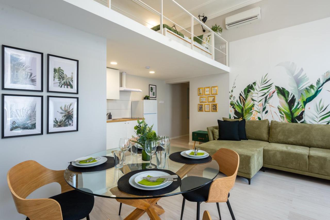 Apartament Holidays Chic